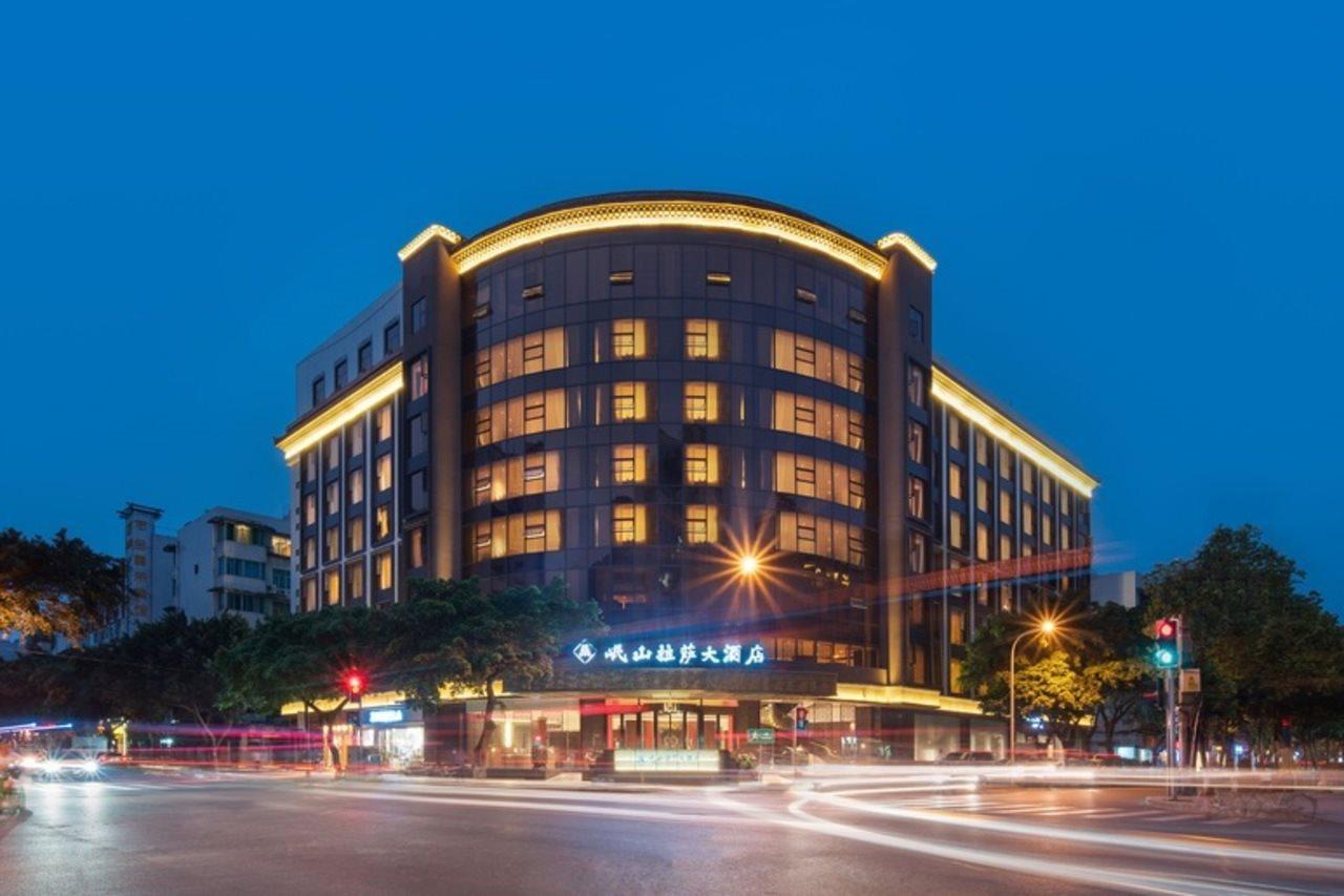 צ'נגדו Minshan Lhasa Grand Hotel מראה חיצוני תמונה