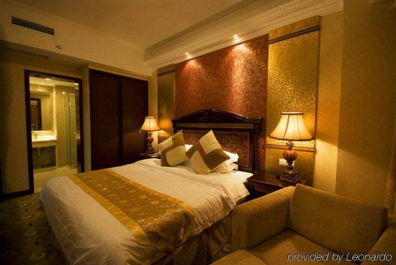 צ'נגדו Minshan Lhasa Grand Hotel מראה חיצוני תמונה