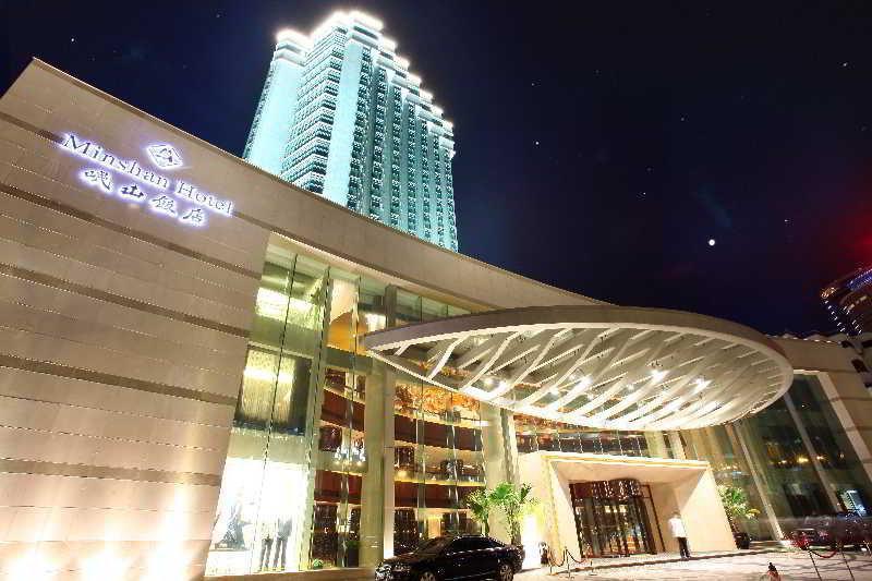 צ'נגדו Minshan Lhasa Grand Hotel מראה חיצוני תמונה